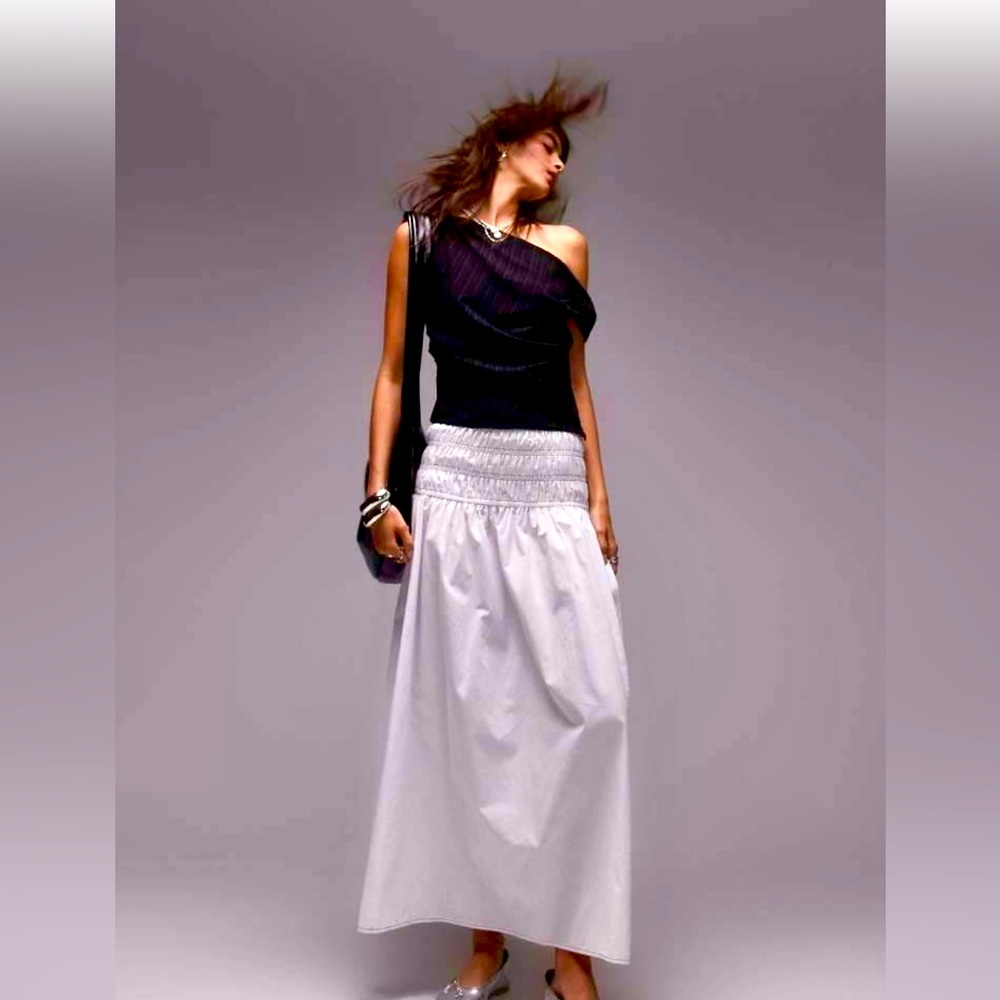 🆕NWT TOPSHOP white smocked waist maxi skirt with black topstitching size 10